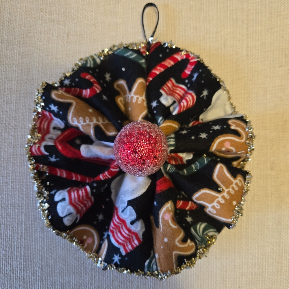 SET OF 4 - CHRISTMAS TREE ORNAMENTS